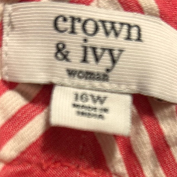 Crown & Ivy Curvy Shorts Size 16w Pink with White Stripes and Scalloped Hemline - Picture 5 of 6